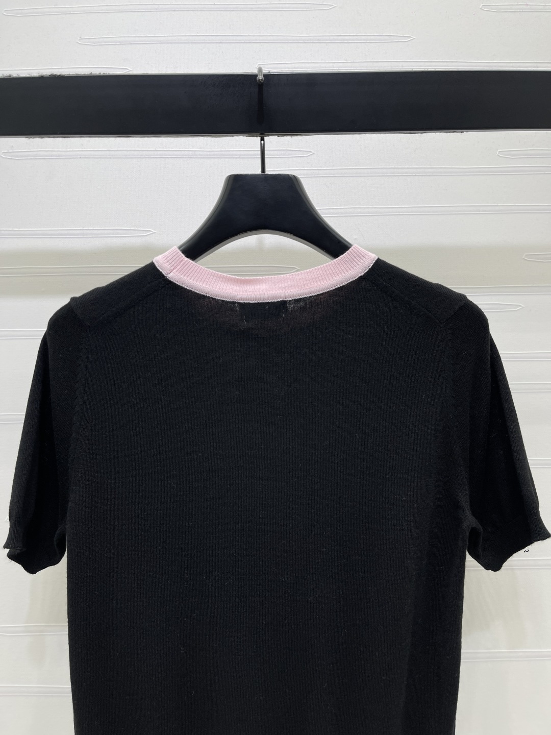 Women's short sleeves